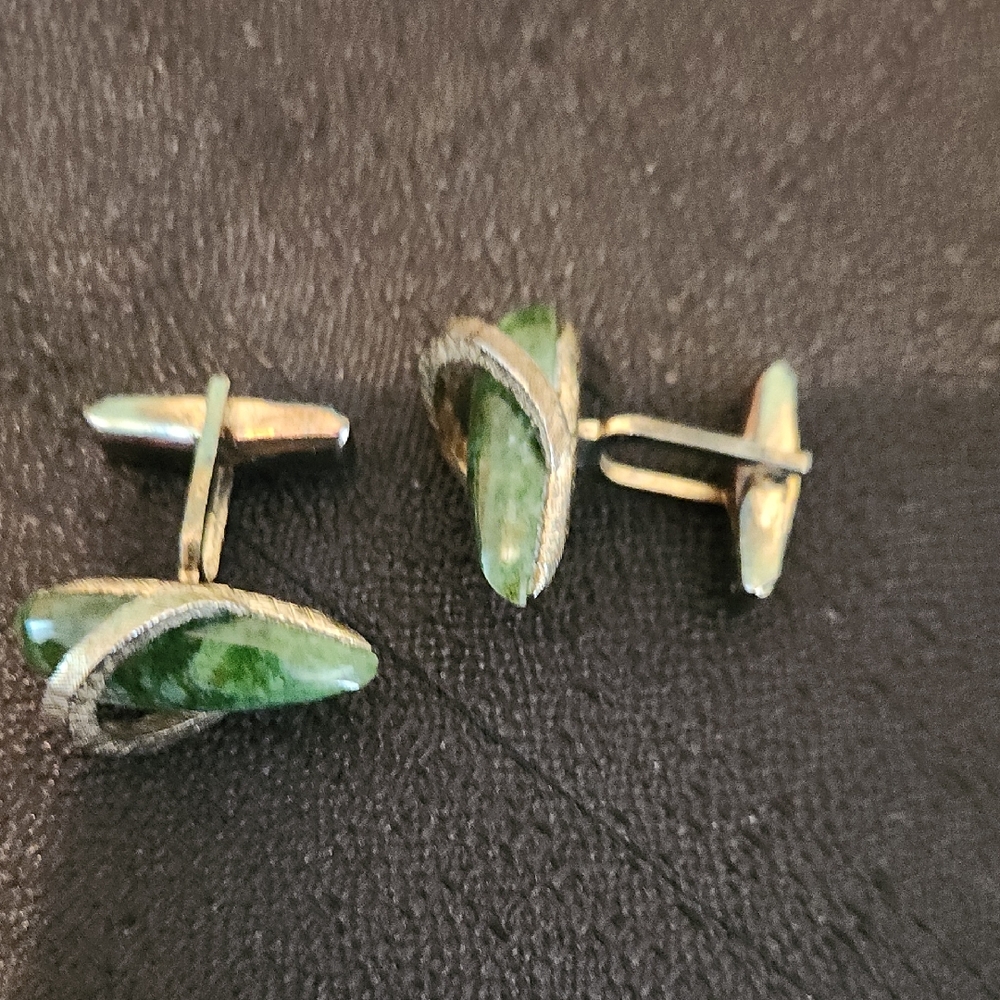 VINTAGE CHINEESE GREEN JADE MENS CUFF LINKS.MARKED STERLING.